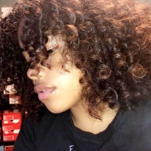 Meet your Posher, Evelyn